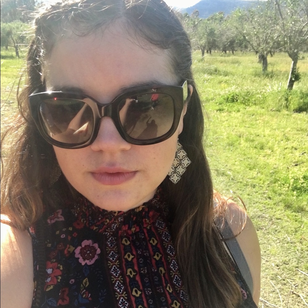 Meet your Posher, Jen